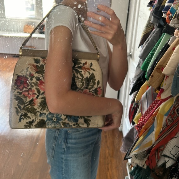 60s Large Tapestry Top Handle Purse - Picture 13 of 14